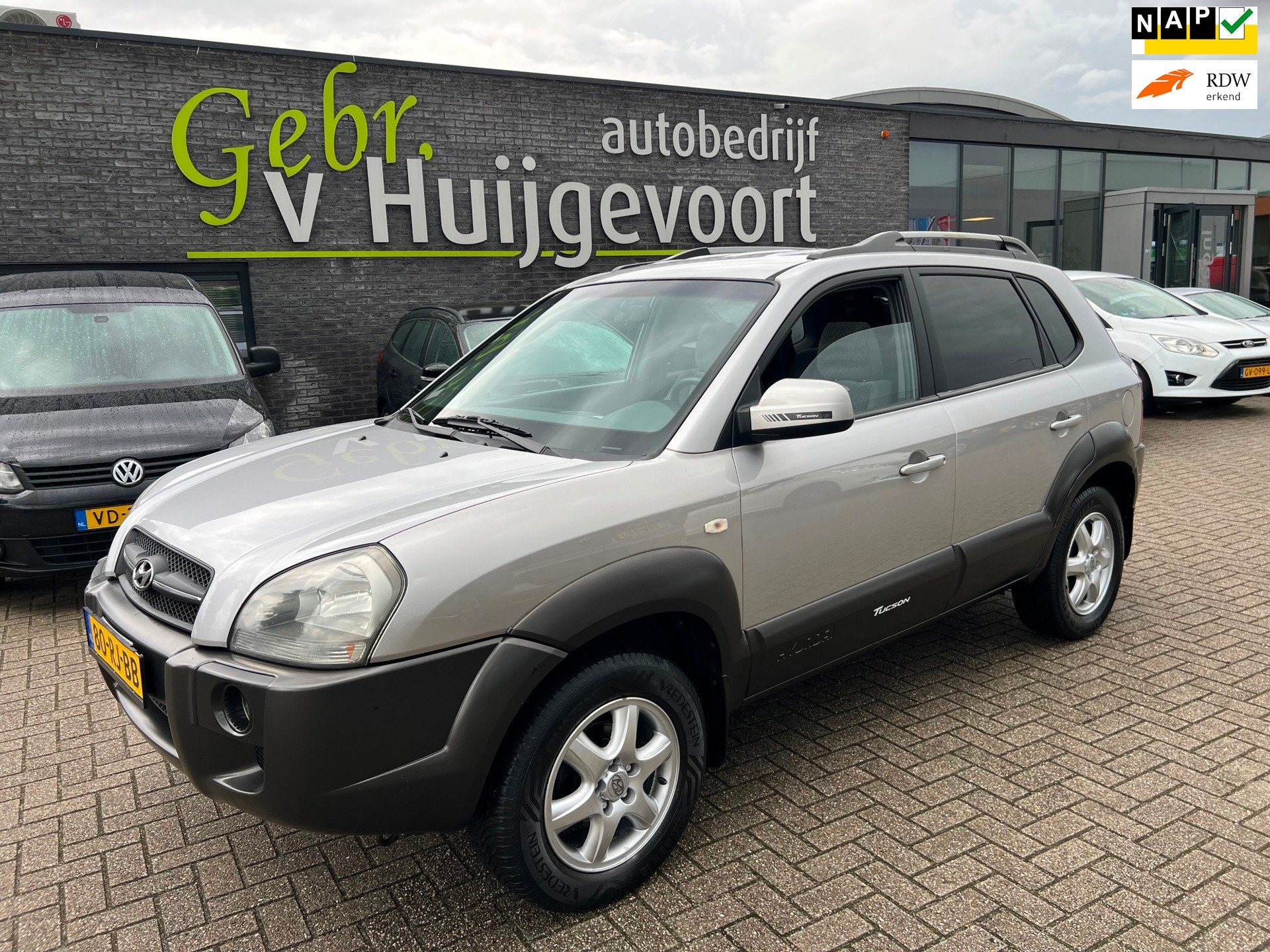 Hyundai Tucson 2.0i Dynamic, Auto's, Gebruikt, 4 cilinders, Origineel Nederlands, Handgeschakeld