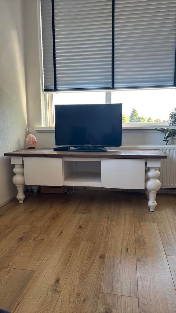 Televisiemeubel, wit met houten bovenkant., Ophalen, Gebruikt, 150 tot 200 cm, Minder dan 100 cm