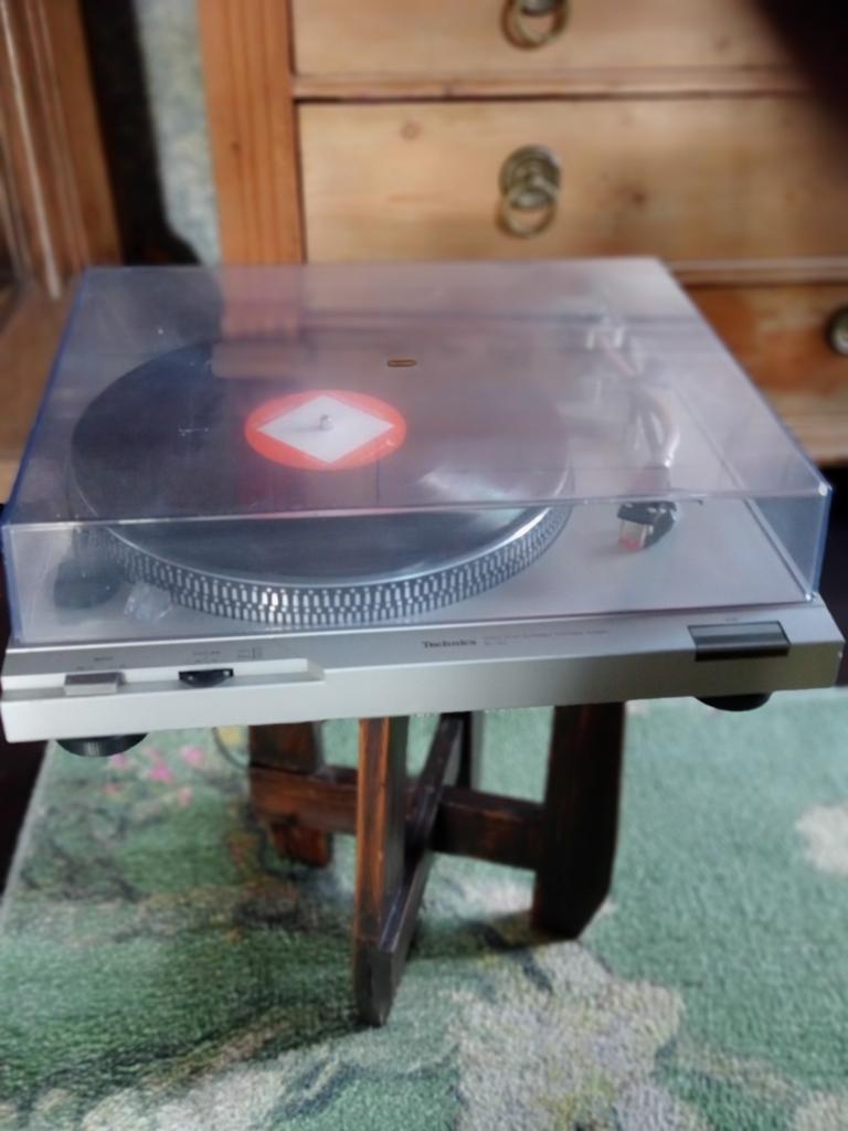 Technics platenspeler., Ophalen