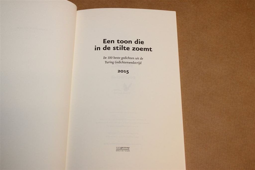 Een Toon die in de Stilte Zoemt — Turing Gedichten 2015, Ophalen of Verzenden, Zo goed als nieuw