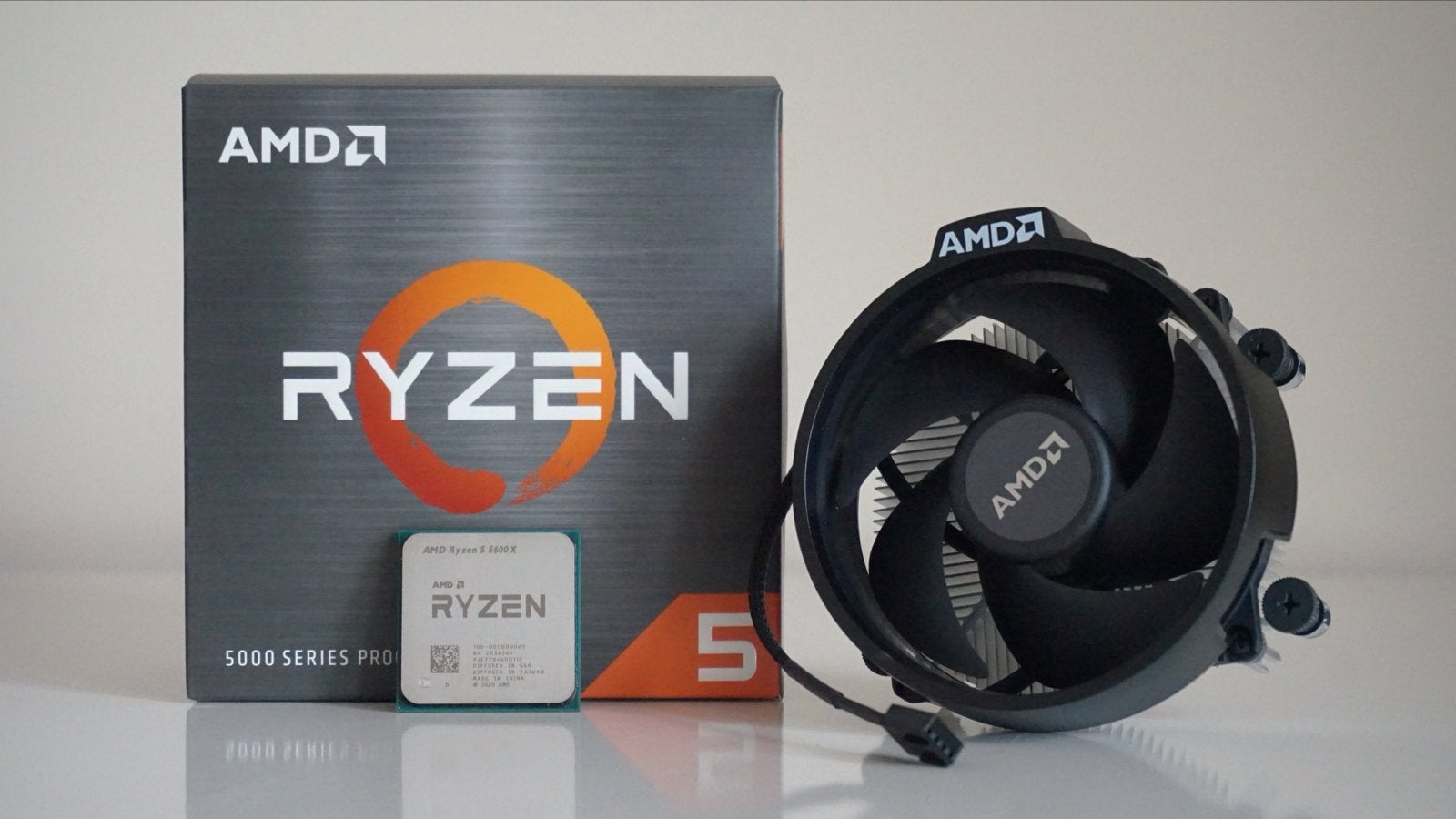 Gezocht: AMD Ryzen 5 5600X Processor, Computers en Software, Ophalen of Verzenden, Zo goed als nieuw, 6-core, 4 Ghz of meer
