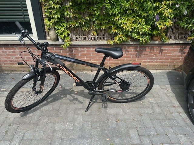 Altec Trend Mountainbike zgan slecht 40 km op gereden, Fietsen en Brommers, Velgrem, 45 tot 49 cm, Zo goed als nieuw, Ophalen