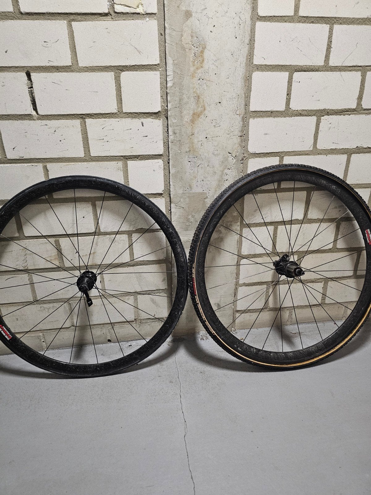 1 set edco TUBE wielen zonder decals en pro TUBE voorwiel, Ophalen, Gebruikt, Carbon