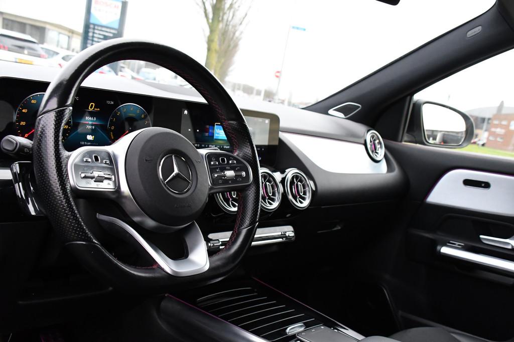 Mercedes-Benz GLA 250 e AMG Line Adaptieve Cruise, Virtual,, Stof, Euro 6, Zwart, Bedrijf
