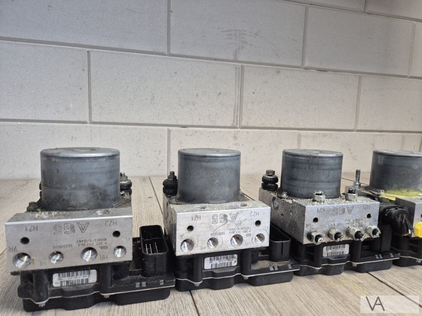 Partij 5 stuks DEFECTE abs pomp Opel Corsa D AG5 13350598, Gebruikt, -, -, Opel