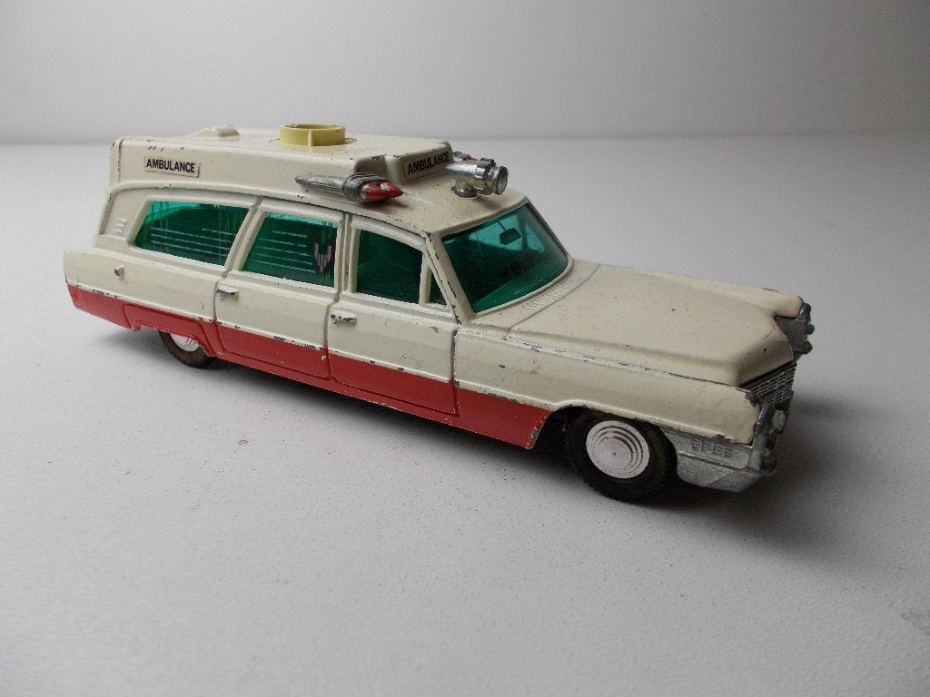 1967 Dinky Toys 267 SUPERIOR RESCUER ON CADILLAC CHASSIS., Ophalen of Verzenden, Zo goed als nieuw, Auto, Dinky Toys