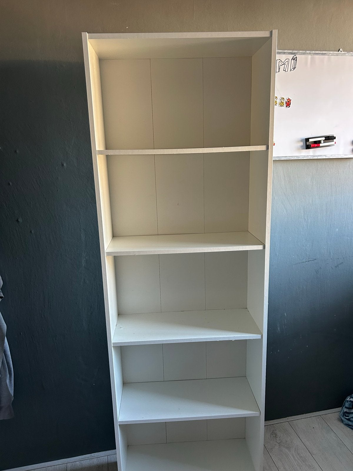 Mooie witte kast gratis af te halen, Huis en Inrichting, Met plank(en), Gebruikt, 200 cm of meer, 25 tot 50 cm
