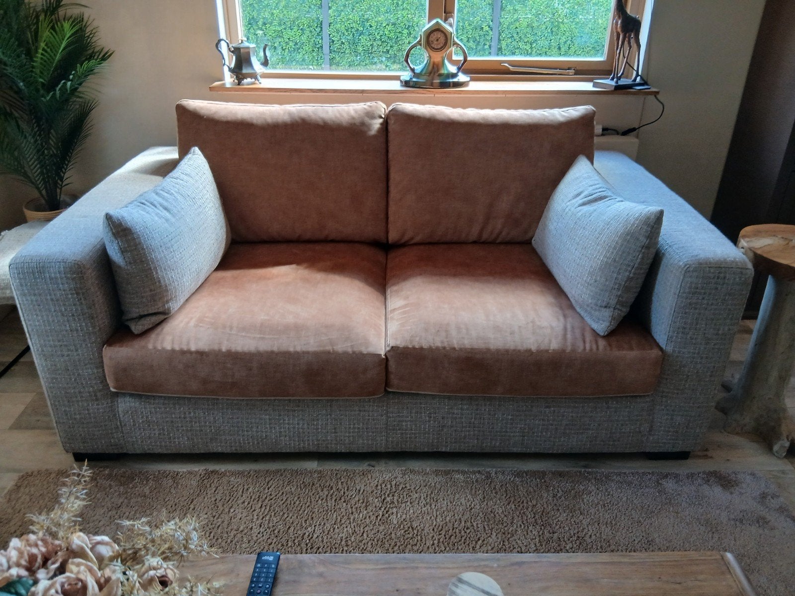 Comfortabele tweepersoonsbank - Zo goed als nieuw, Huis en Inrichting, Ophalen, Modern, Comfortabel, 150 tot 200 cm, Tweepersoons