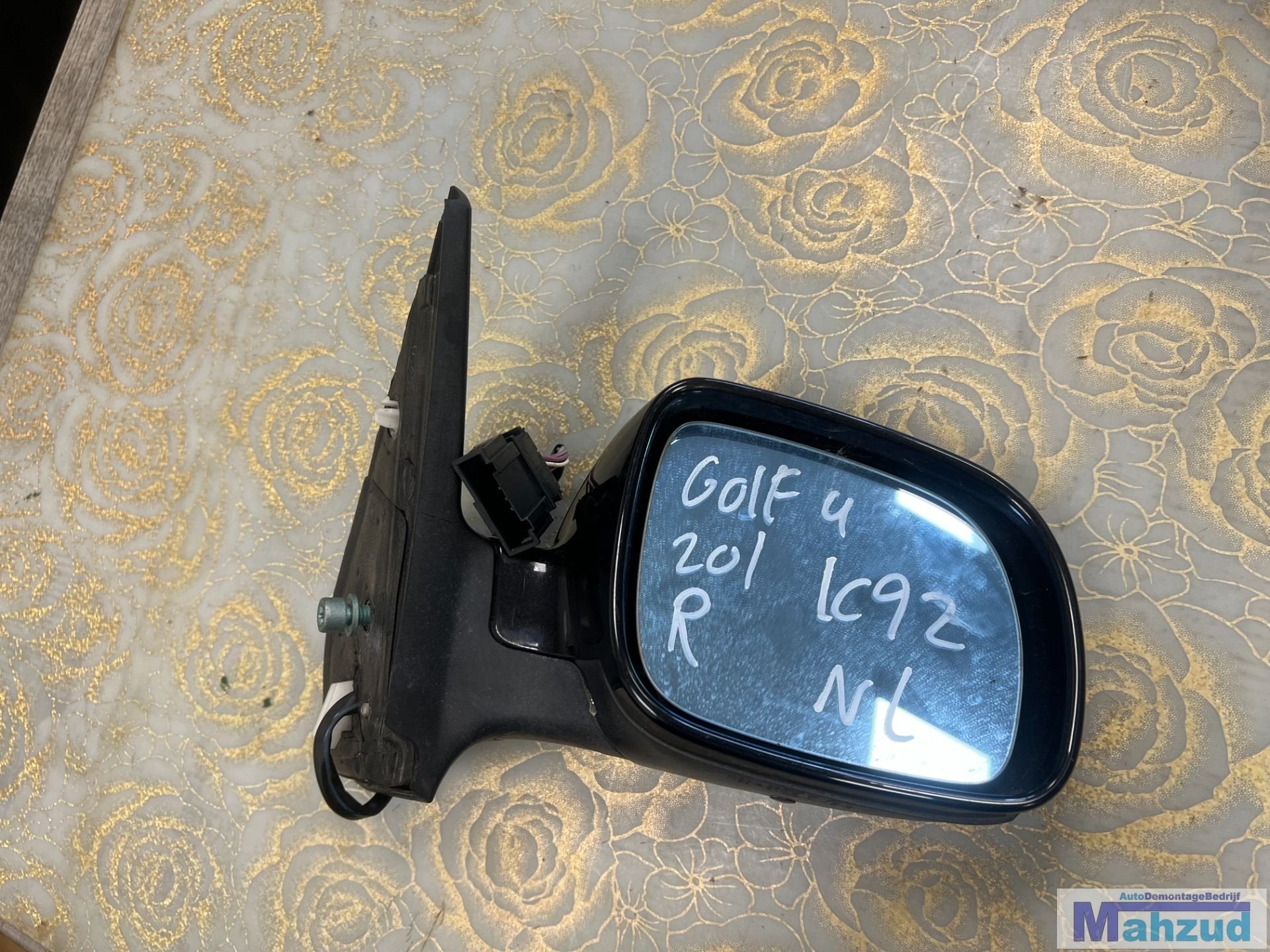 VW GOLF 4 Links zwart LC9Z Spiegel, Gebruikt, Volkswagen, Volkswagen AG, Berliner Ring 2
38440  Wolfsburg, DE