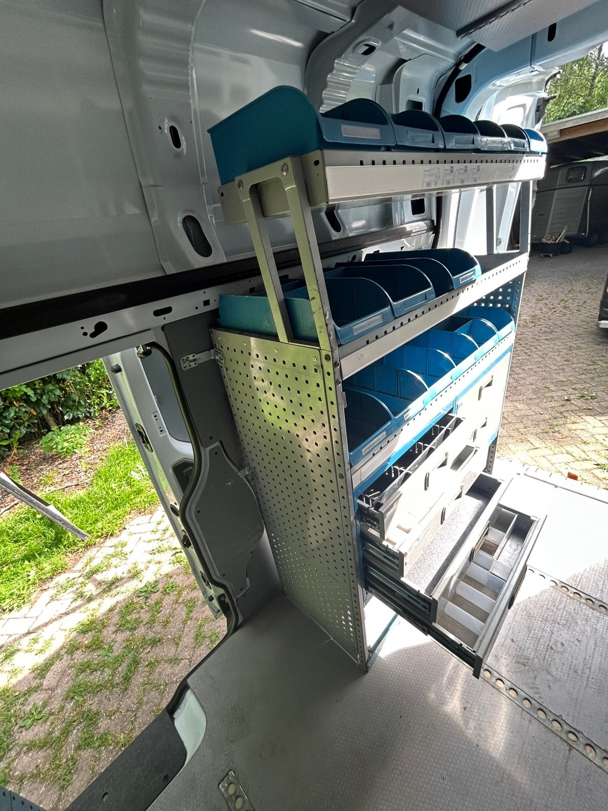 Bedrijfswagen inrichting bedrijfs bus bedrijfswageninichting, Ophalen, Zo goed als nieuw