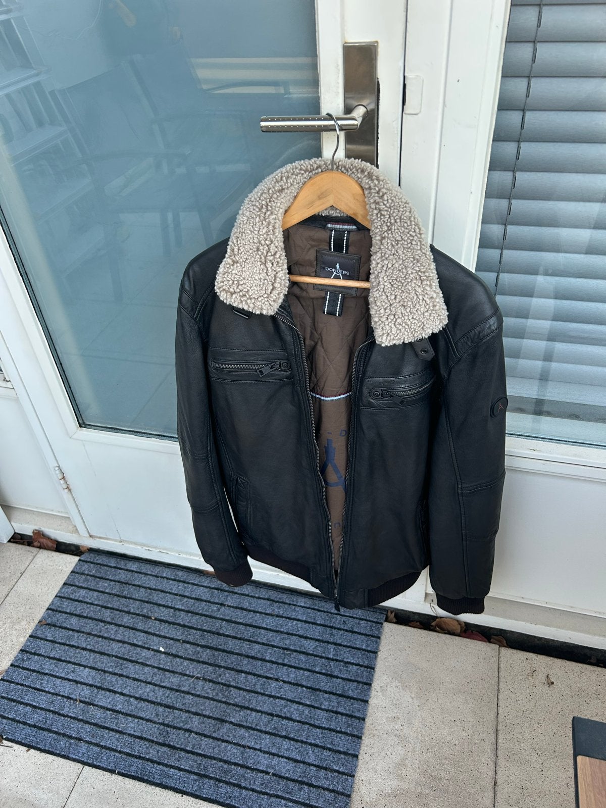 Donkers leren jas met teddy kraag, Ophalen of Verzenden, Zo goed als nieuw, Maat 52/54 (L), Zwart