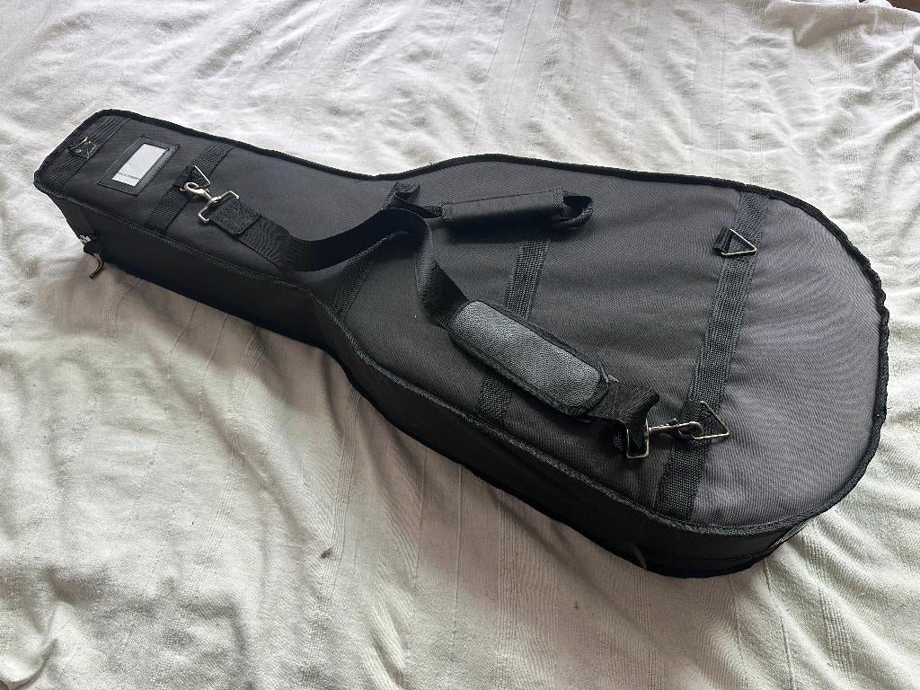 Stevige gitaarkoffer, Muziek en Instrumenten, Behuizingen en Koffers, Ophalen, Zo goed als nieuw, Akoestische gitaar