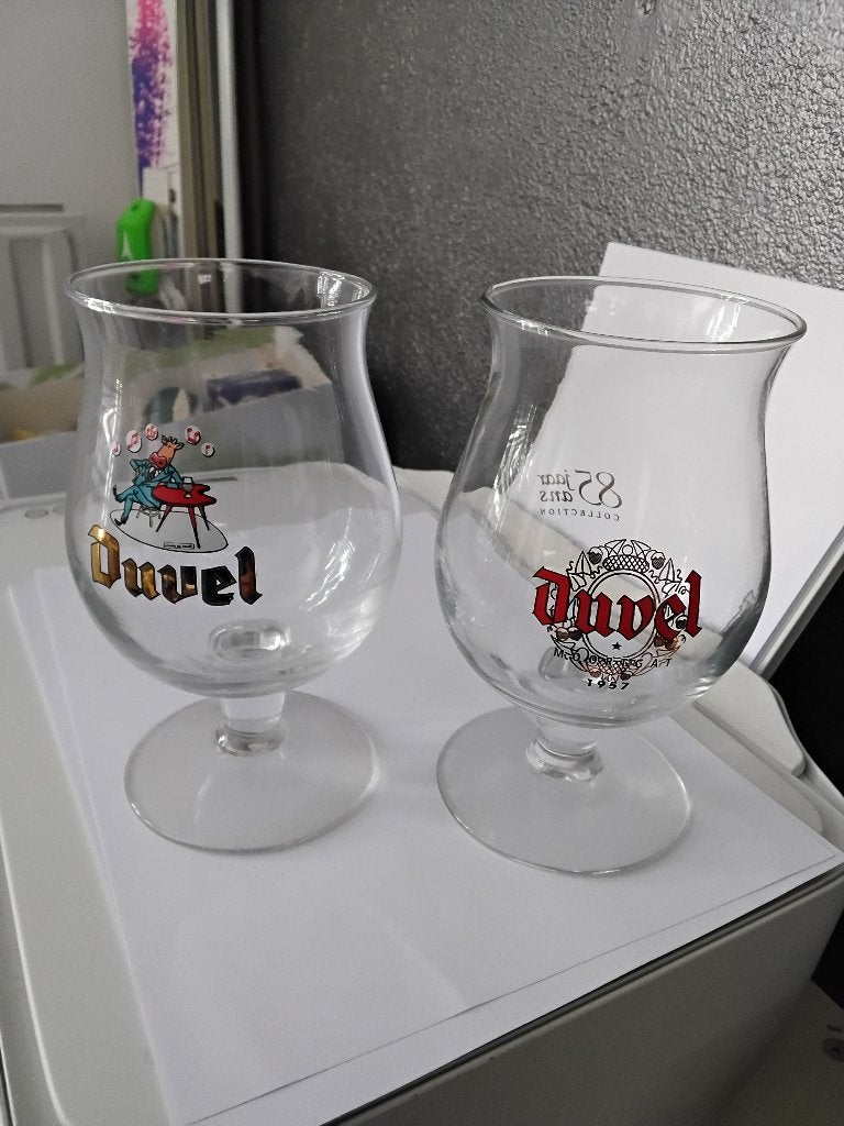2 x Duvel bier glas 2003 en 85 jaar, Ophalen of Verzenden, Zo goed als nieuw, Glas of Glazen, Duvel