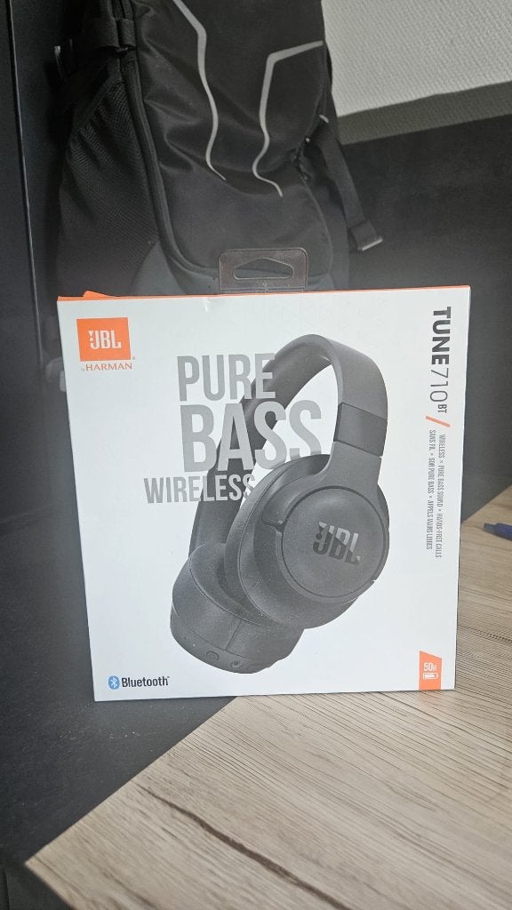 JBL Tune 710BT zwart - nieuw geseald, tweede exemplaar, JBL, Nieuw, Draadloos, Ophalen of Verzenden
