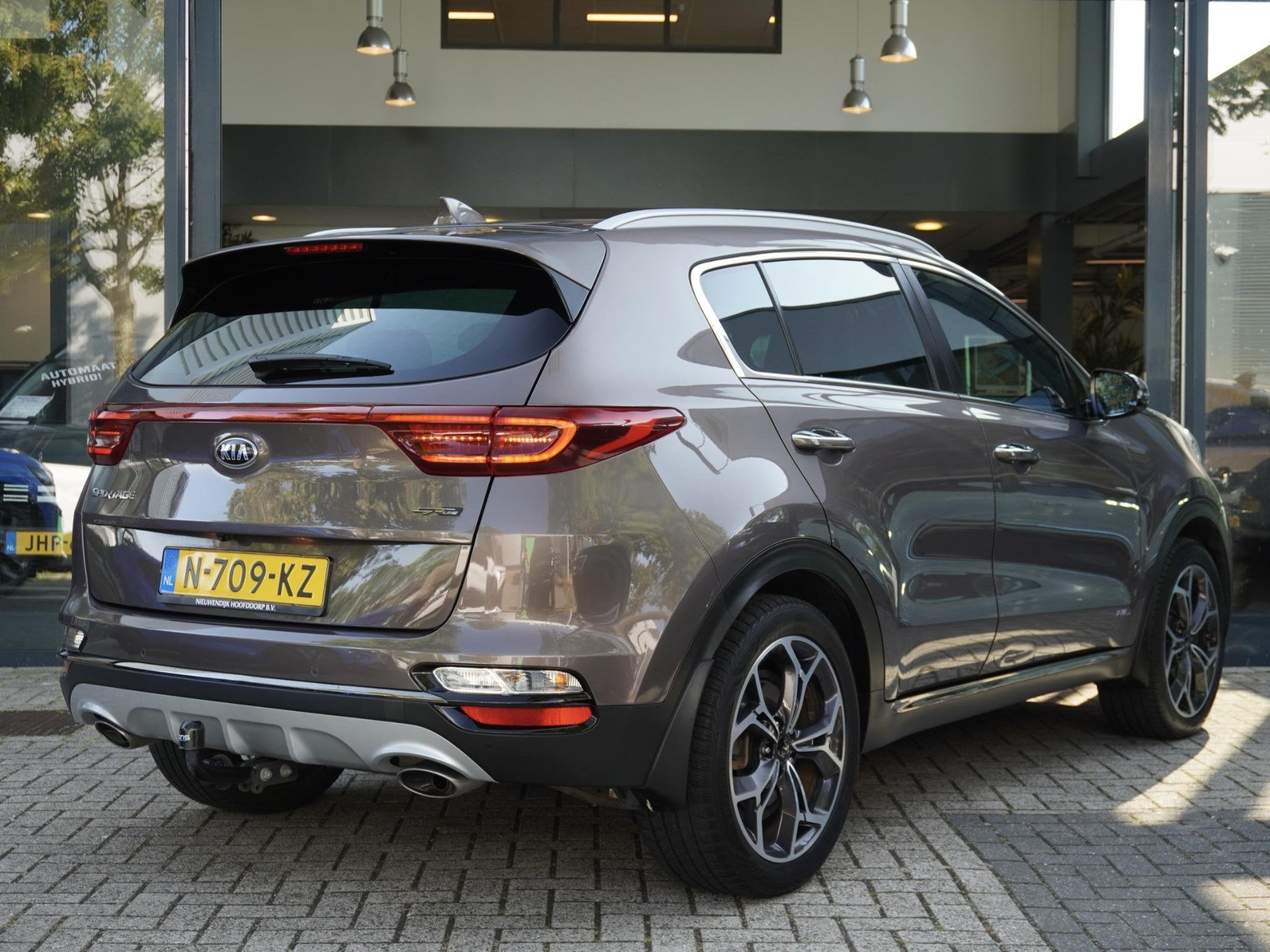 Kia Sportage 1.6 T-GDI 177pk 4WD GT-Line / TREKHAAK / NAVI /, 15 km/l, Gebruikt, 4 cilinders, Leder
