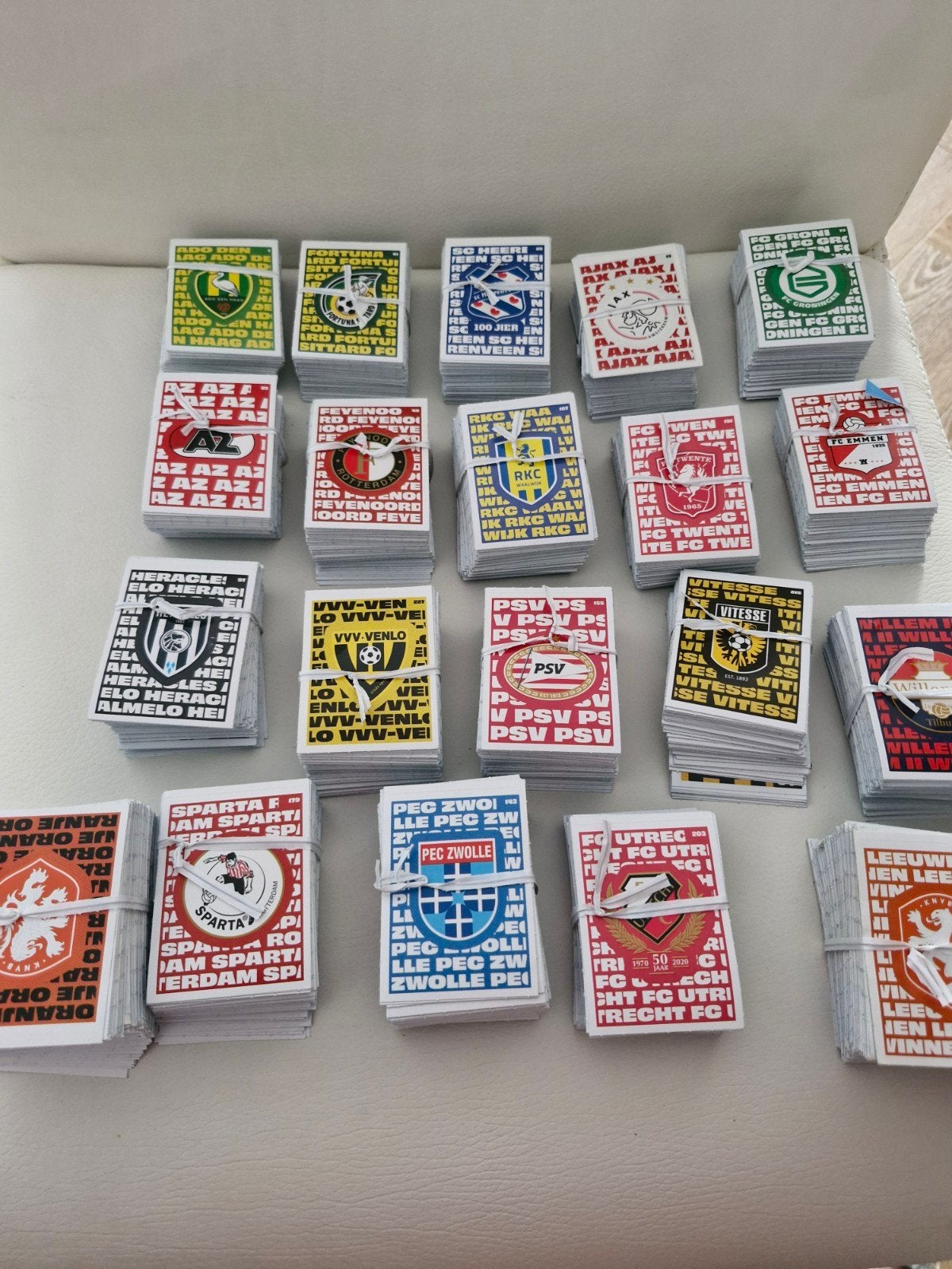 AH 20-21 Voetbalplaatjes Eredivisie clubs - Complete set, Ophalen of Verzenden