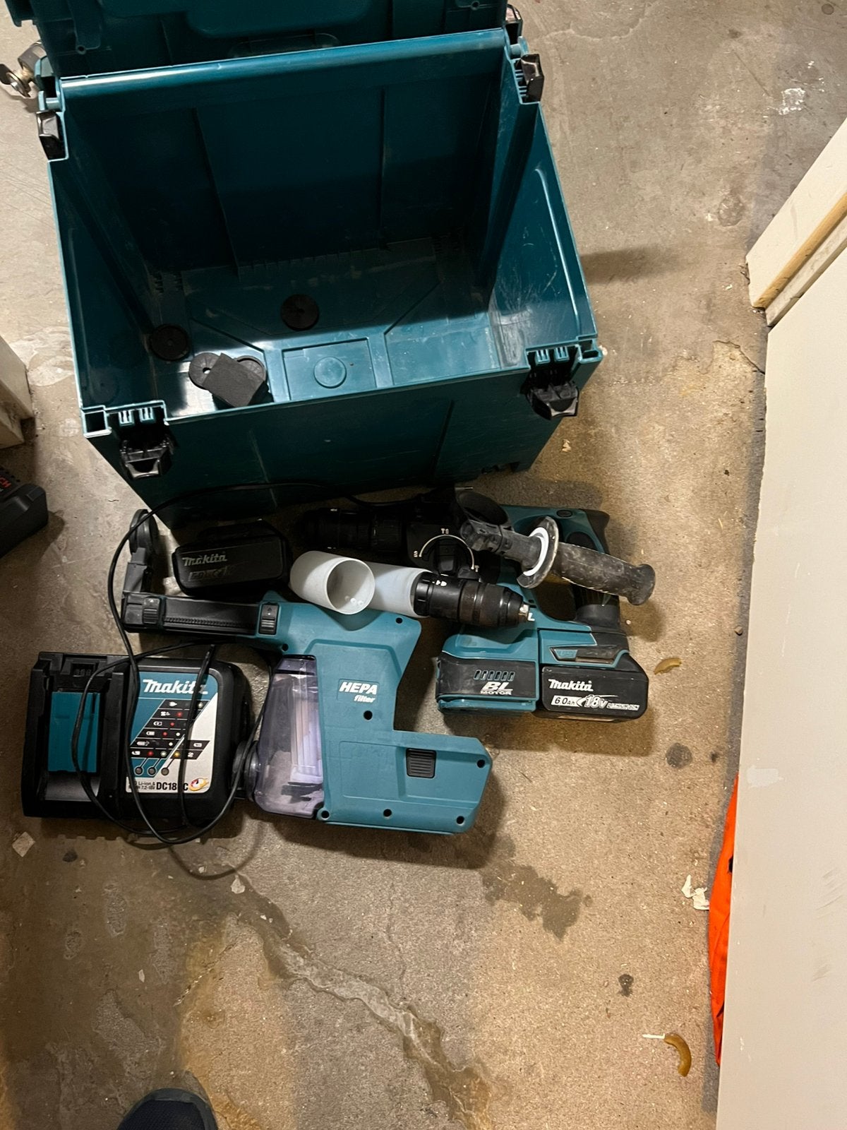 Makita klopboormachine, Ophalen of Verzenden, Zo goed als nieuw, Boormachine