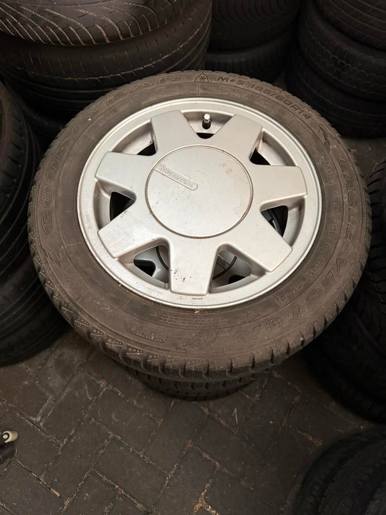 Lichtmetalen velgen met banden oudere Volkswagen, Ophalen, 14 inch, Gebruikt, Banden en Velgen