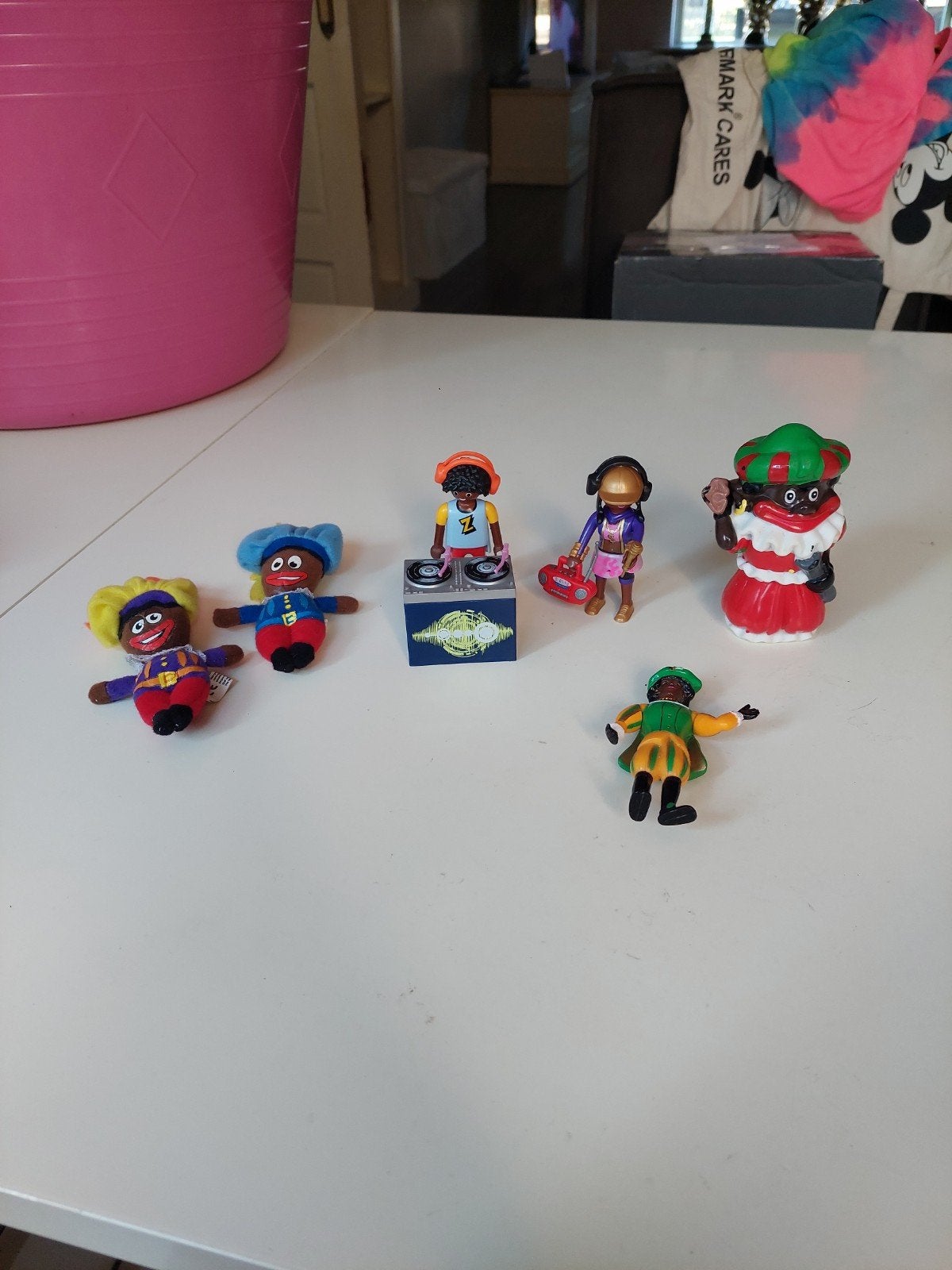 Een leuke verzameling van diverse Pieten figuren,, Diversen, Sinterklaas, Ophalen of Verzenden, Zo goed als nieuw