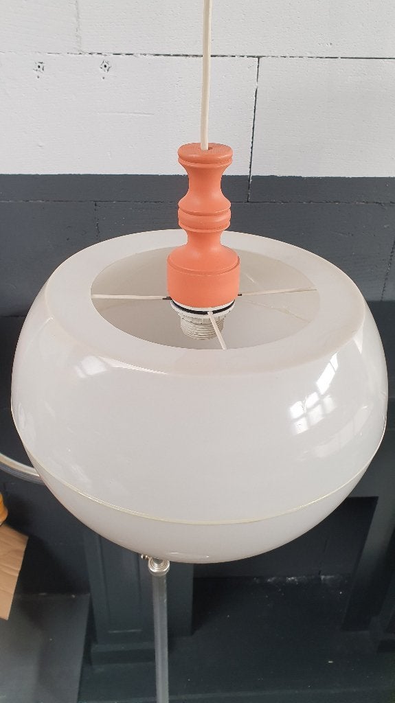 Retro jaren 70 hanglamp, wit kunststof met oranje. S26, Tweedehands verkoop, Tweedehands verkoop, Kunststof, Gebruikt