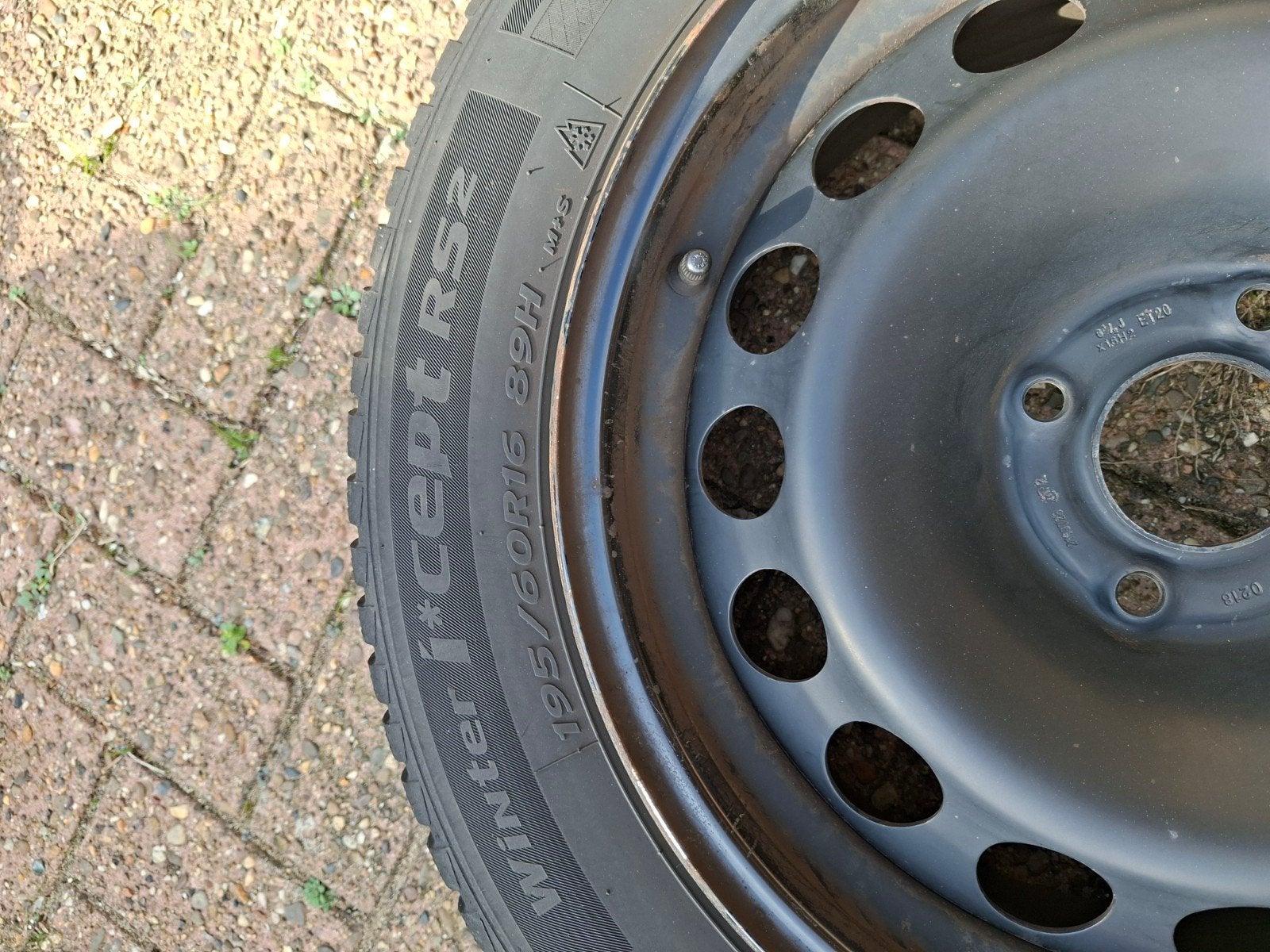 4 gebruikte Hankook Winter I*cept RS2 195/60R16 winterbanden, Ophalen, Gebruikt, 16 inch, Winterbanden
