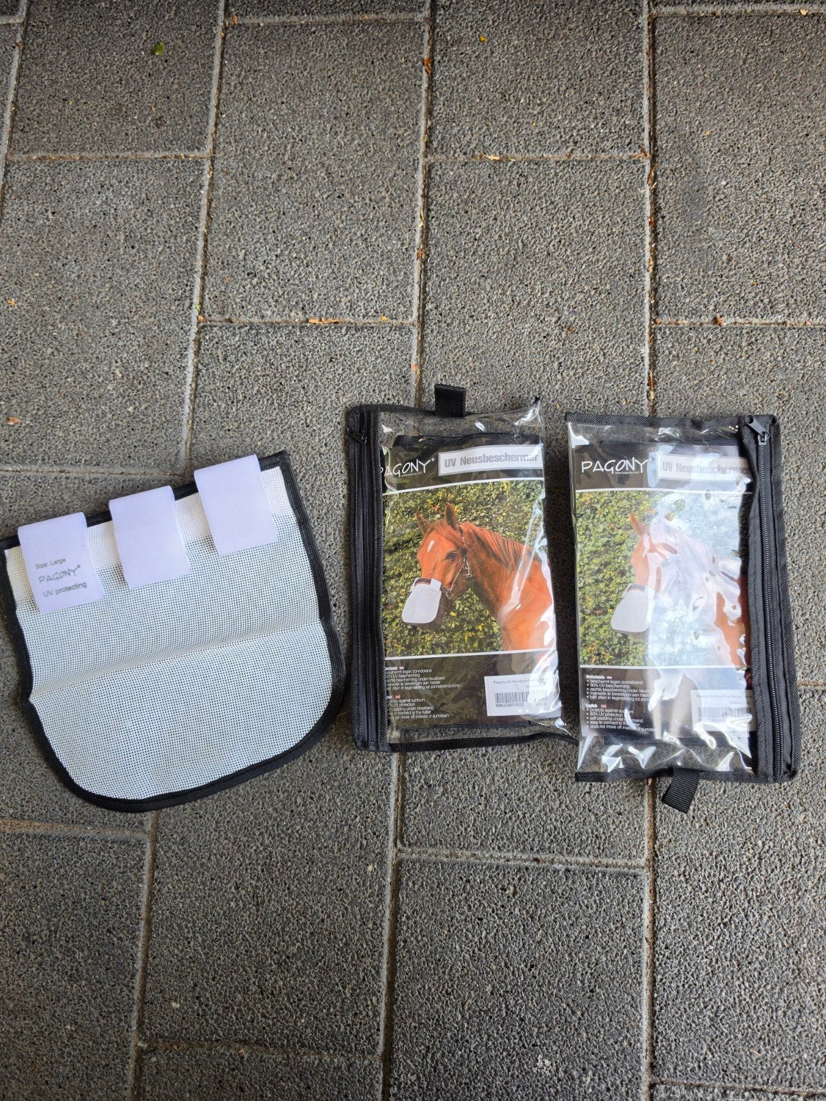 Neusnetje zonneschermen 2xM 1xL, Ophalen of Verzenden, Nieuw, Full