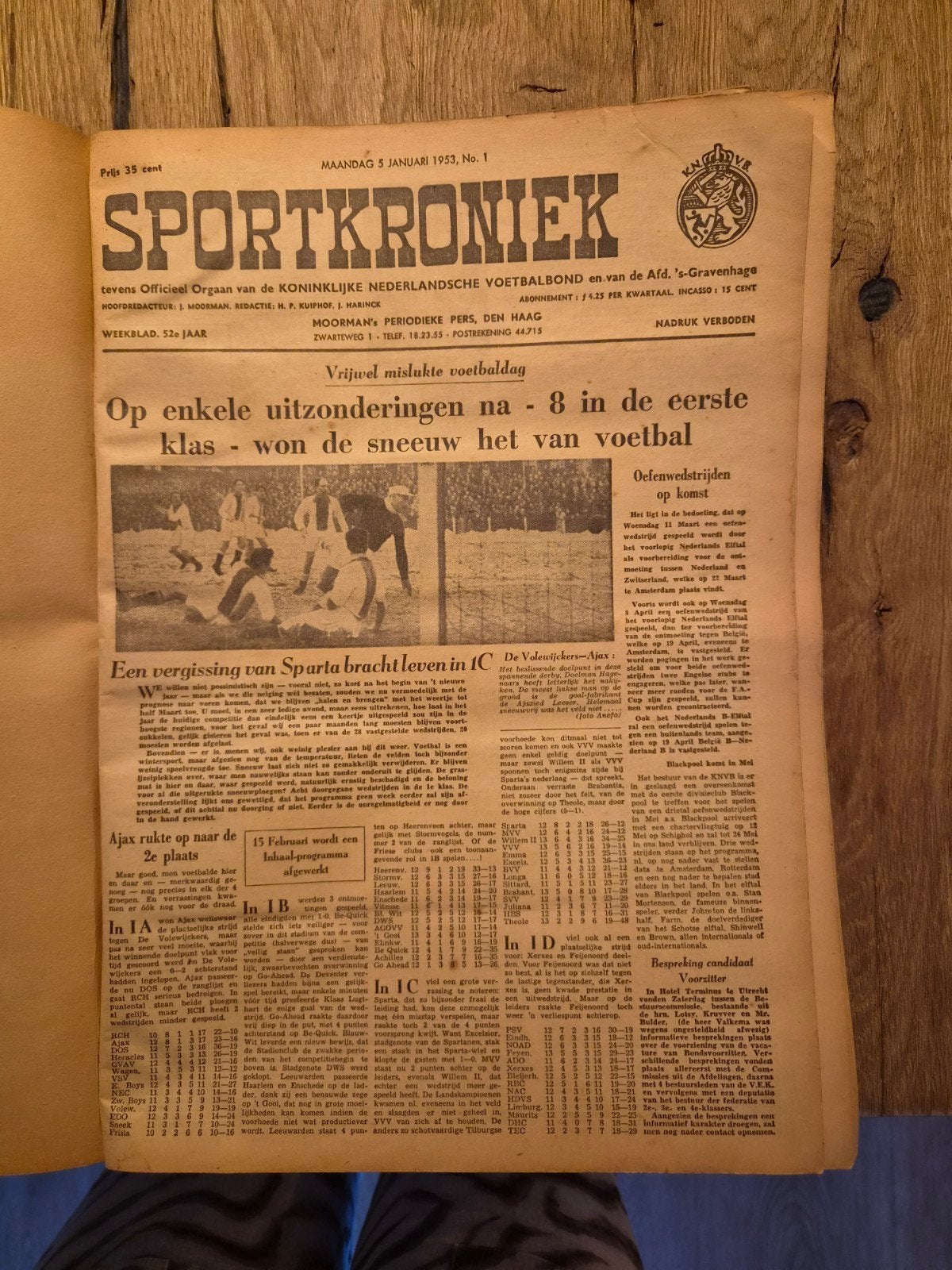 Sportkroniek 5 januari 1953 - KNVB - Voetbal, Verzamelen, Ophalen, Gebruikt, Overige sporten, Boek of Tijdschrift