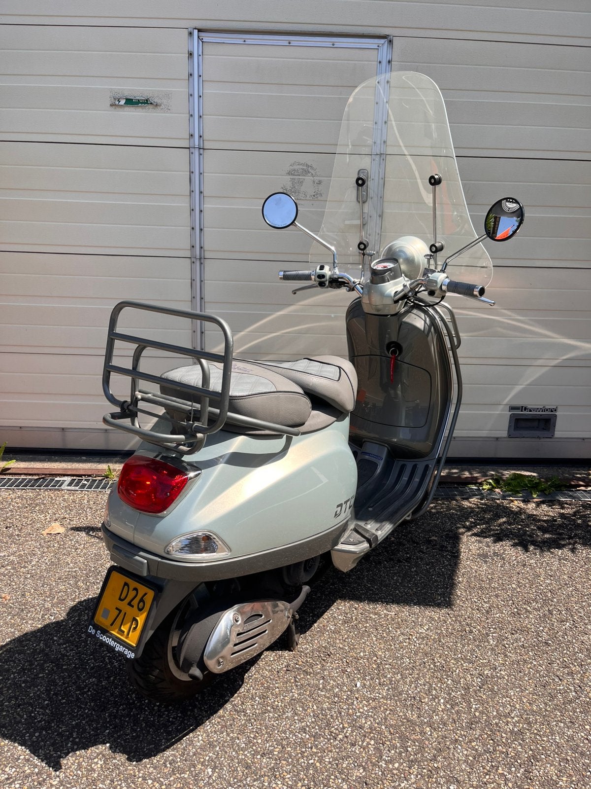 Vespa LXV LX 50 brom 45km Custom Full 2017 uniek, Gebruikt, Ophalen of Verzenden, Vespa LXV, Benzine