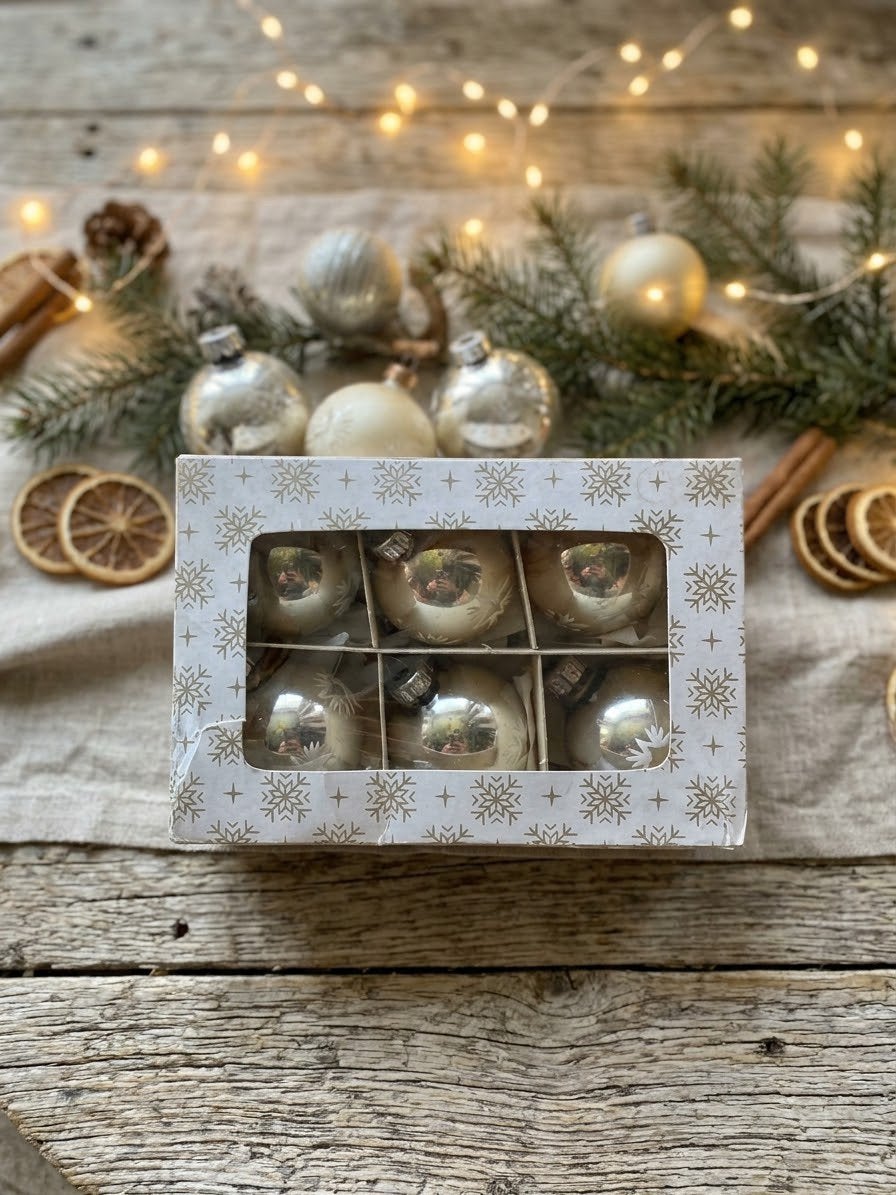 Glazen Kerstballen (Jaren '60/'70) Zilver met Sneeuwsterren, Ophalen, Gebruikt