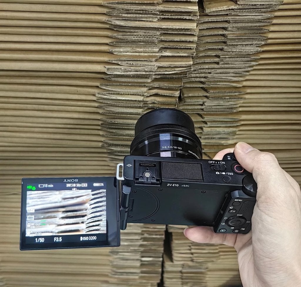 Sony ZV-E10 24MP Systeemcamera + 16-50mm Lens, Audio, Tv en Foto, Ophalen, Bluetooth, Zo goed als nieuw, 24 megapixels