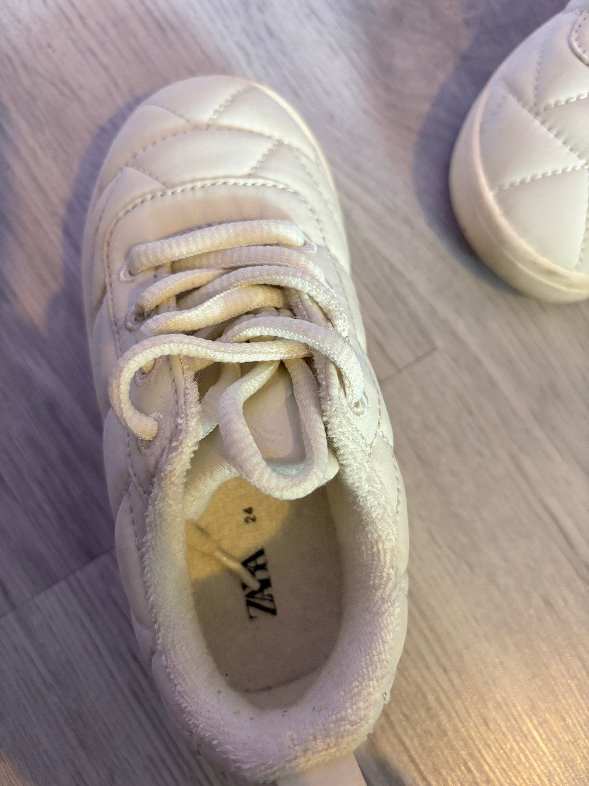 Zara baby/kinder sneakers maat 24, Kinderen en Baby's, Ophalen, Zo goed als nieuw, Jongen, Schoenen