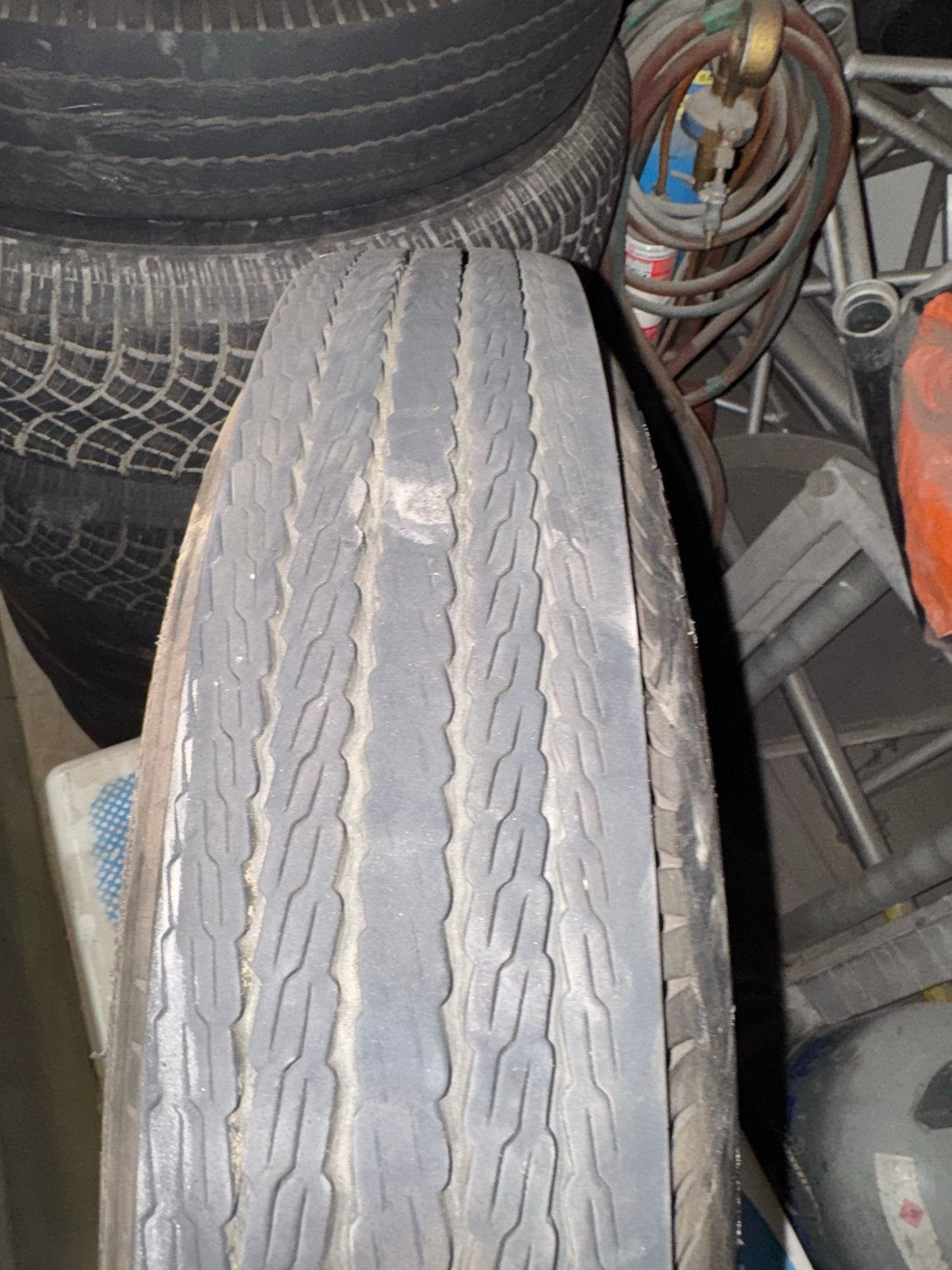 BF Goodrich Silvertown 5.90-15 4 Ply Rating Tubeless Band, Ophalen, Gebruikt