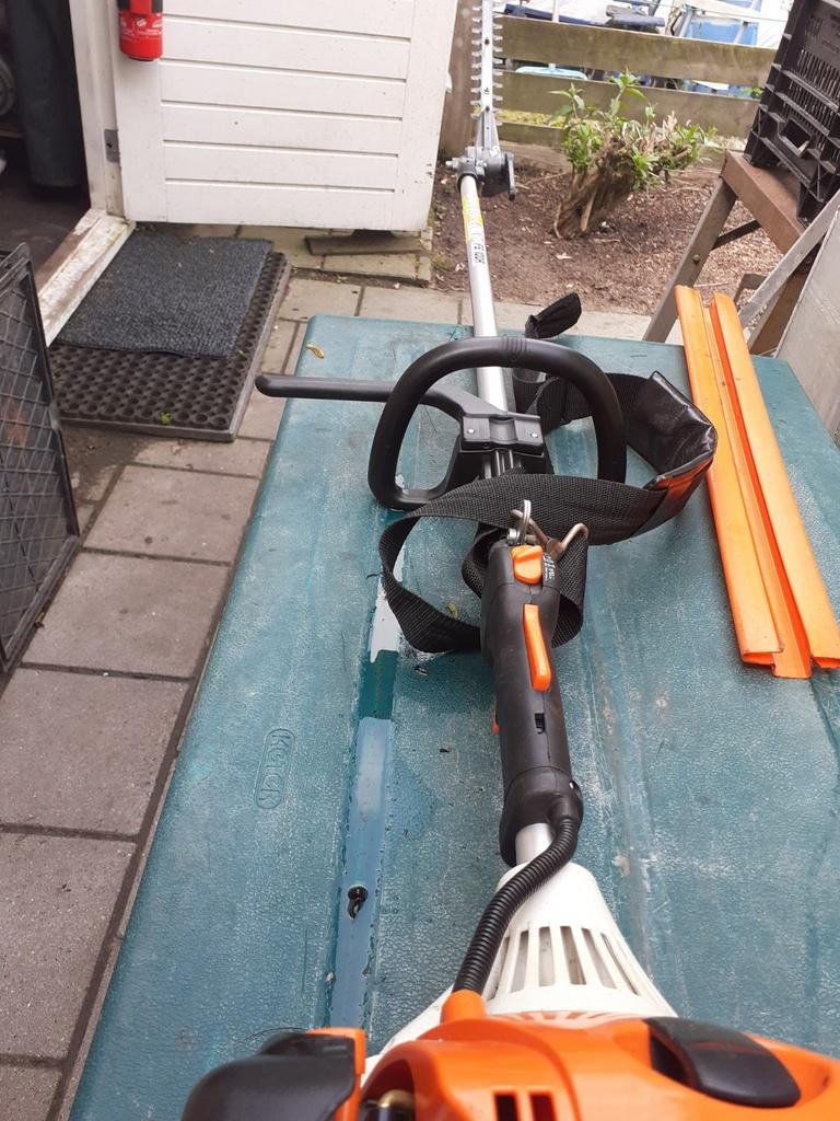 STIHL STOKHEGGENSCHAAR, Ophalen, Benzine