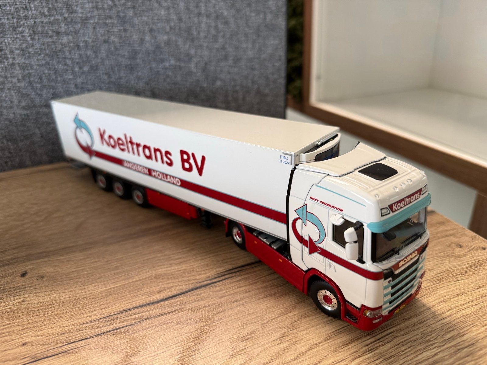 Koeltrans Scania modeltruck met oplegger, Overige merken, 1:32 tot 1:50, Ophalen of Verzenden, Zo goed als nieuw