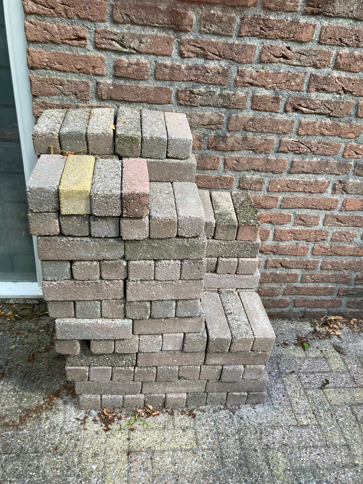Gratis Dikformaat Klinkers - 180 stuks, Tuin en Terras, Ophalen, Gebruikt, Klinkers, Minder dan 5 m²