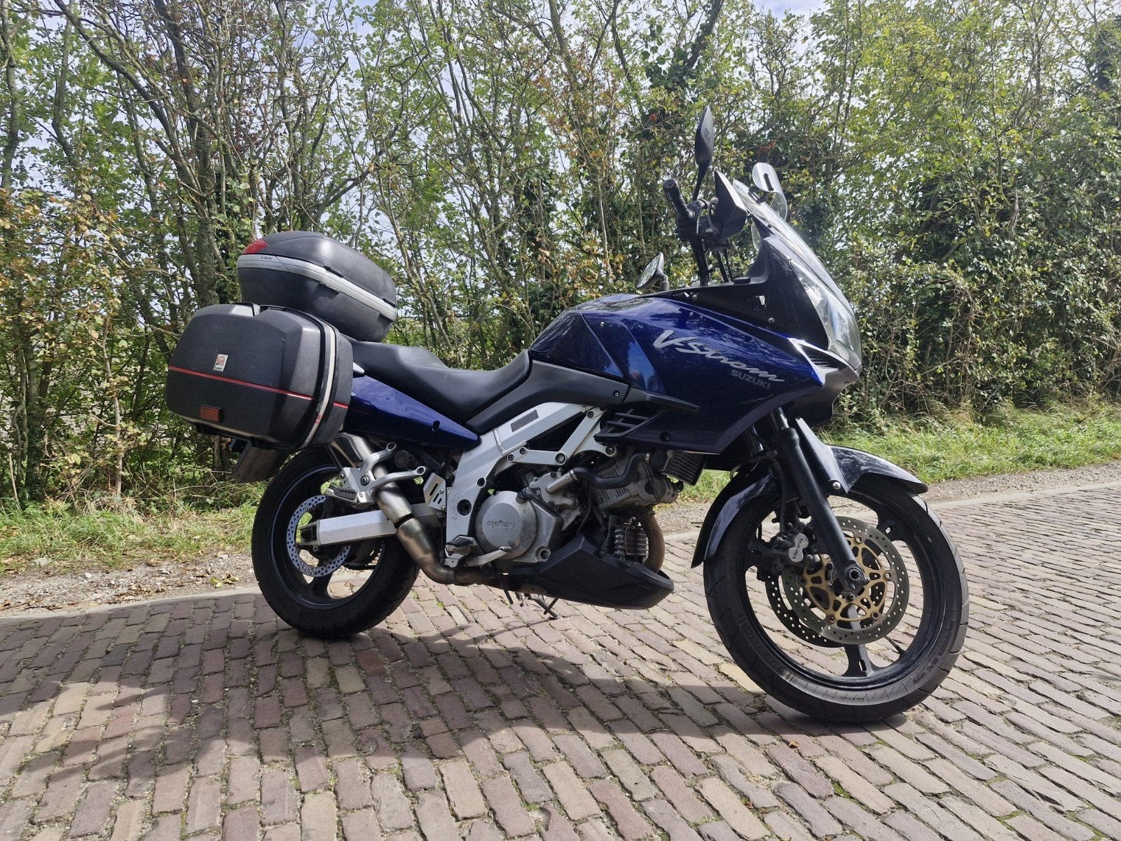Suzuki V-Strom Toermotor - Klaar voor avontuur!, 2 cilinders, Motorrijbewijs A, Gebruikt, Particulier