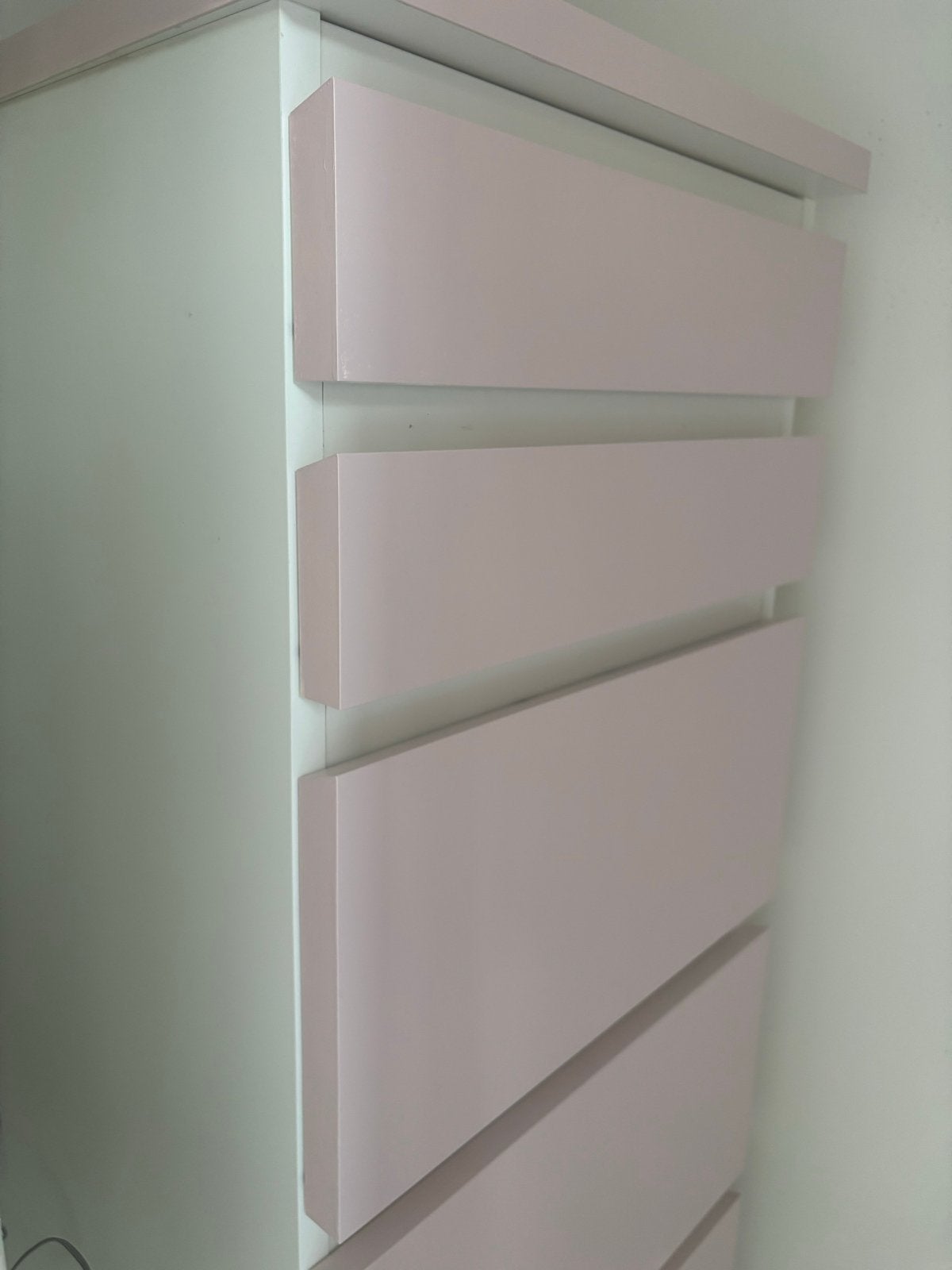 Ikea Malm Ladekast met spiegel en 6 lades - Roze/Wit, Huis en Inrichting, Kasten | Ladekasten, Ophalen, Overige materialen, Minder dan 50 cm