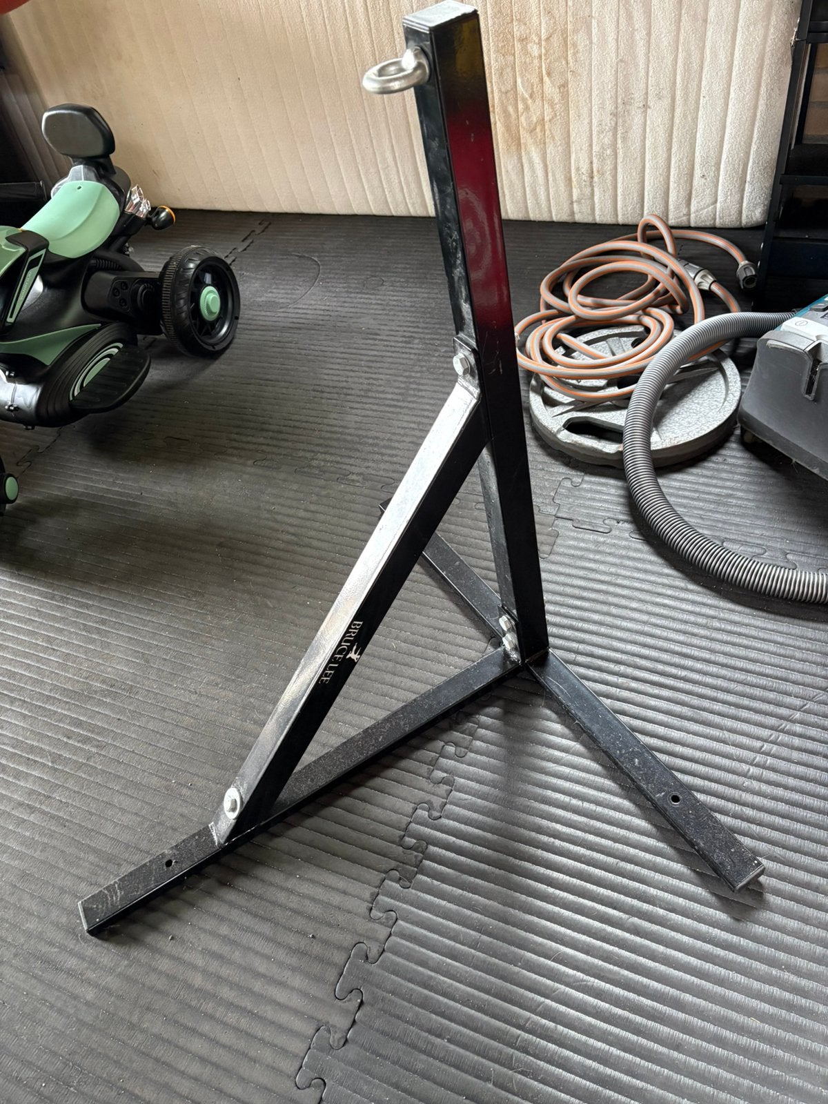 Muurbeugel bokszak, Ophalen, Zo goed als nieuw, Boks-accessoire