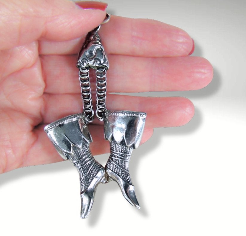 ZELDZAME 835 zilveren antieke laarzen breidop hanger!