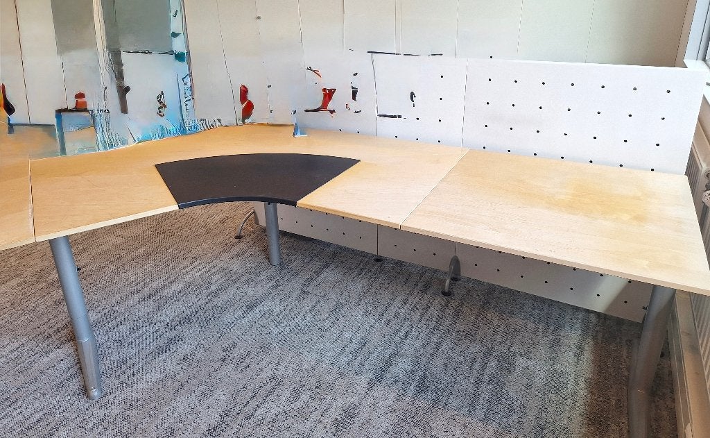 2X Bureau’s => mogen gratis opgehaald worden!, Ophalen, Gebruikt, Scandinavisch, Spaanplaat of MDF