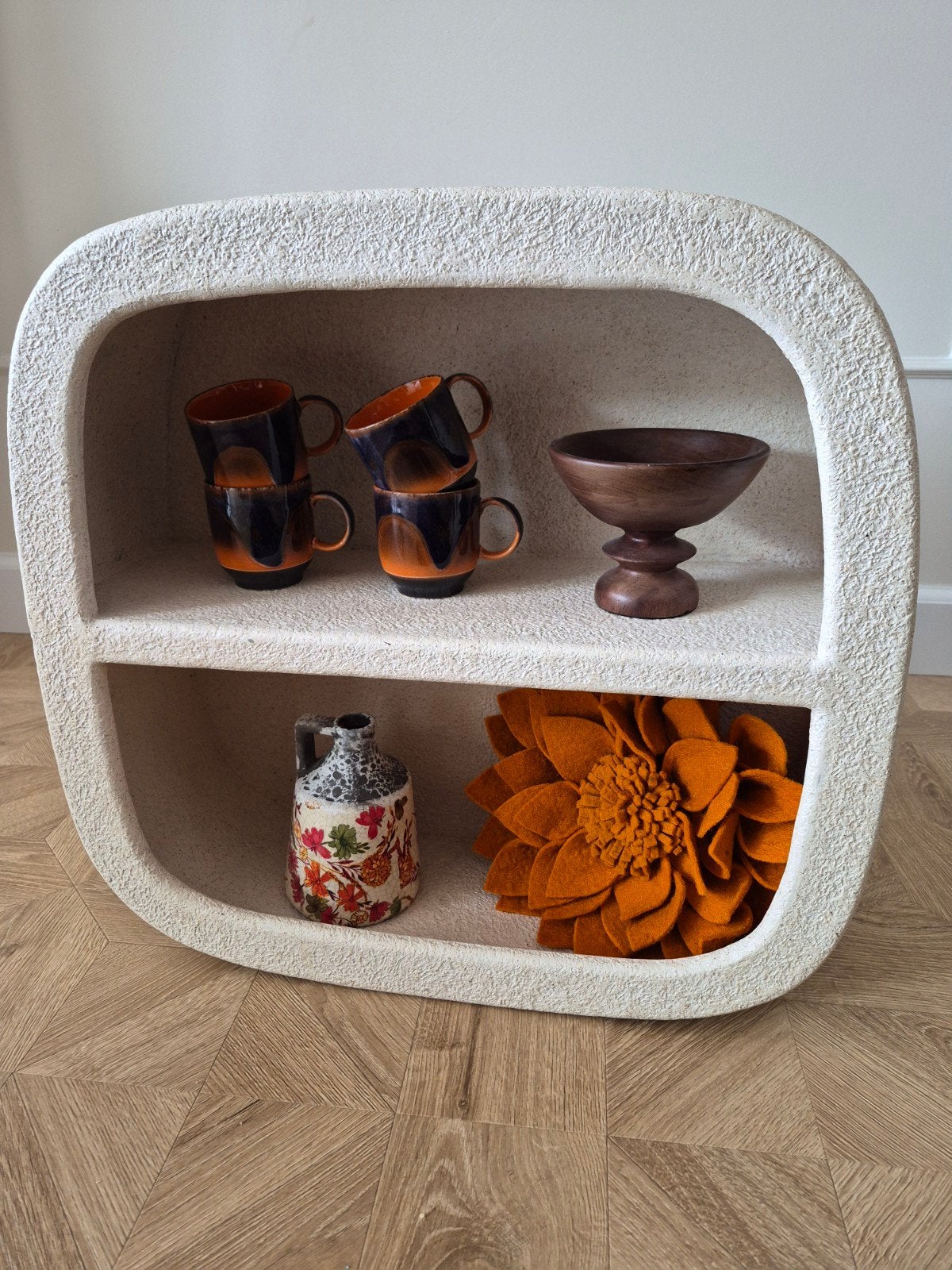 Dutchbone wand kast (ophalen), Huis en Inrichting, Ophalen, Nieuw, Beige, Decoratieobject