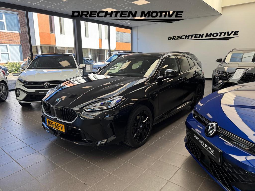 BMW 1-serie 120 M Sport Design Edition, Stof, Gebruikt, Euro 6, Zwart