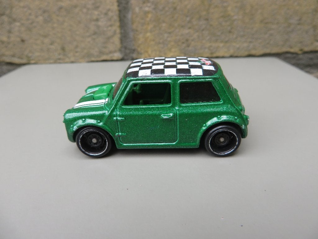 Hotwheels Morris Mini, Ophalen of Verzenden, Gebruikt, Auto