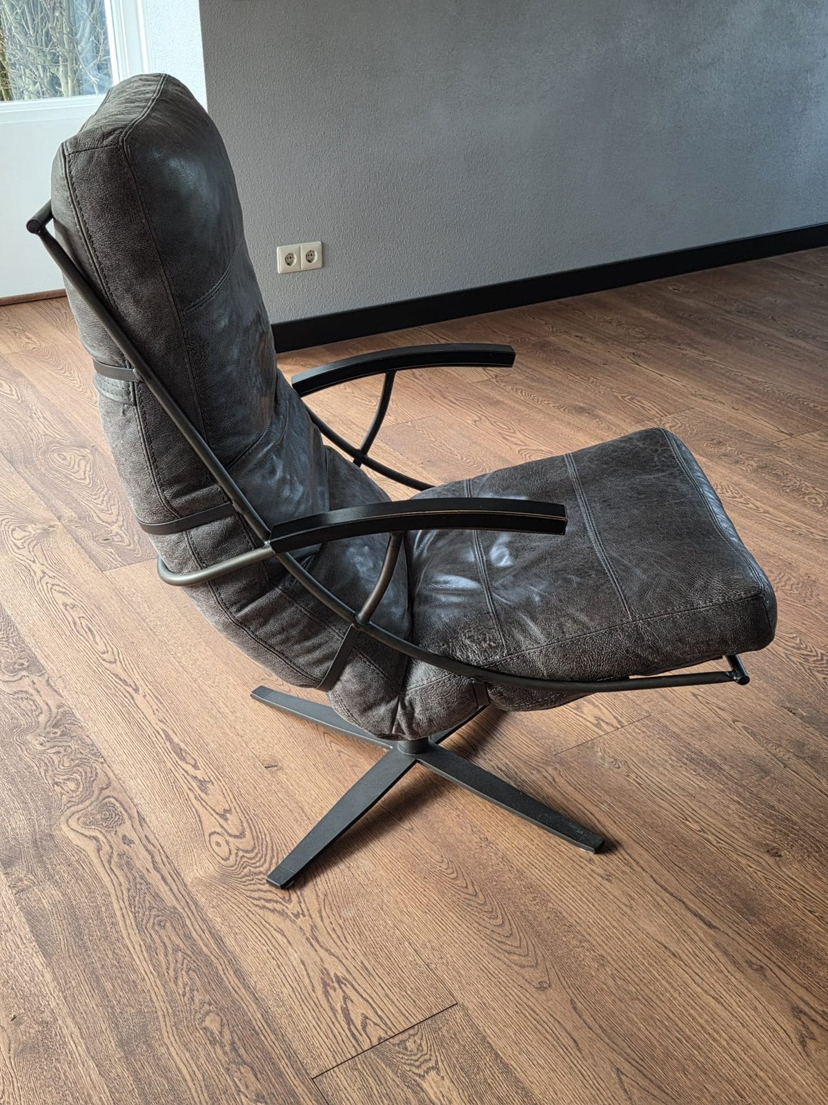 Luxe echte lederen draaifauteuil– Antraciet, Ophalen of Verzenden, Zo goed als nieuw, 50 tot 75 cm, Leer