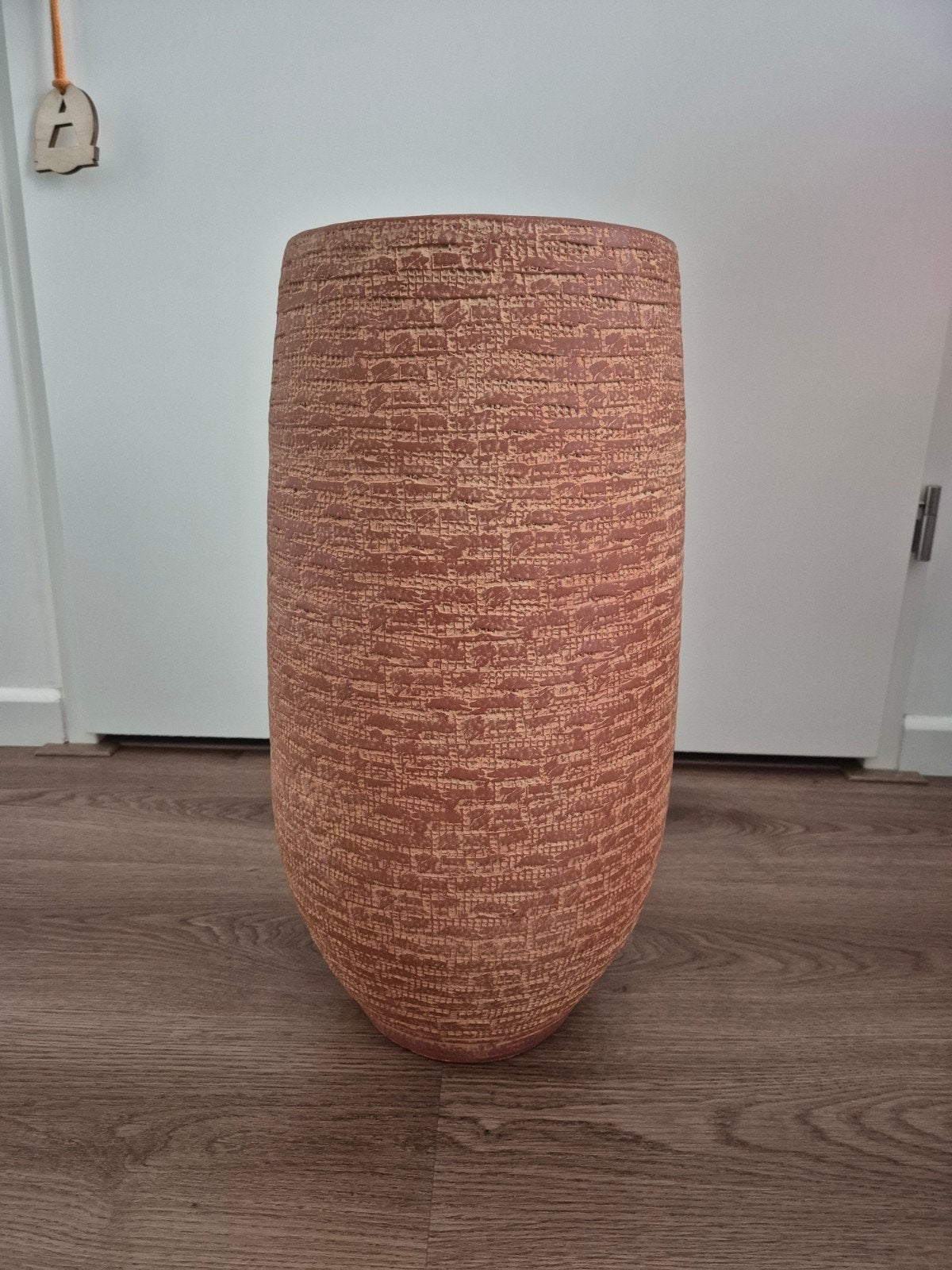 Nieuwe Terra Cotta Vaas - 47 cm hoog, 21,5 cm breed, Ophalen