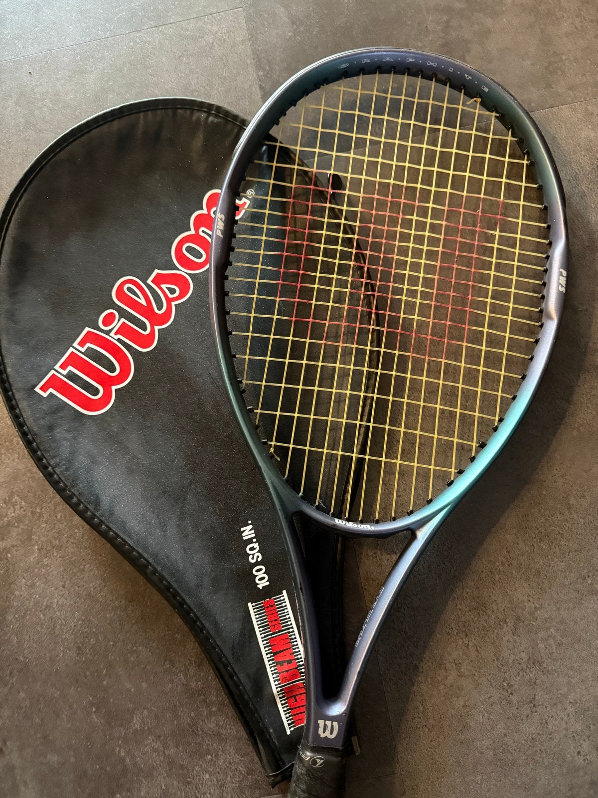 Wilson Tennisracket met hoes - Zo goed als nieuw, Sport en Fitness, Tennis, Ophalen of Verzenden, Zo goed als nieuw, Racket, Wilson
