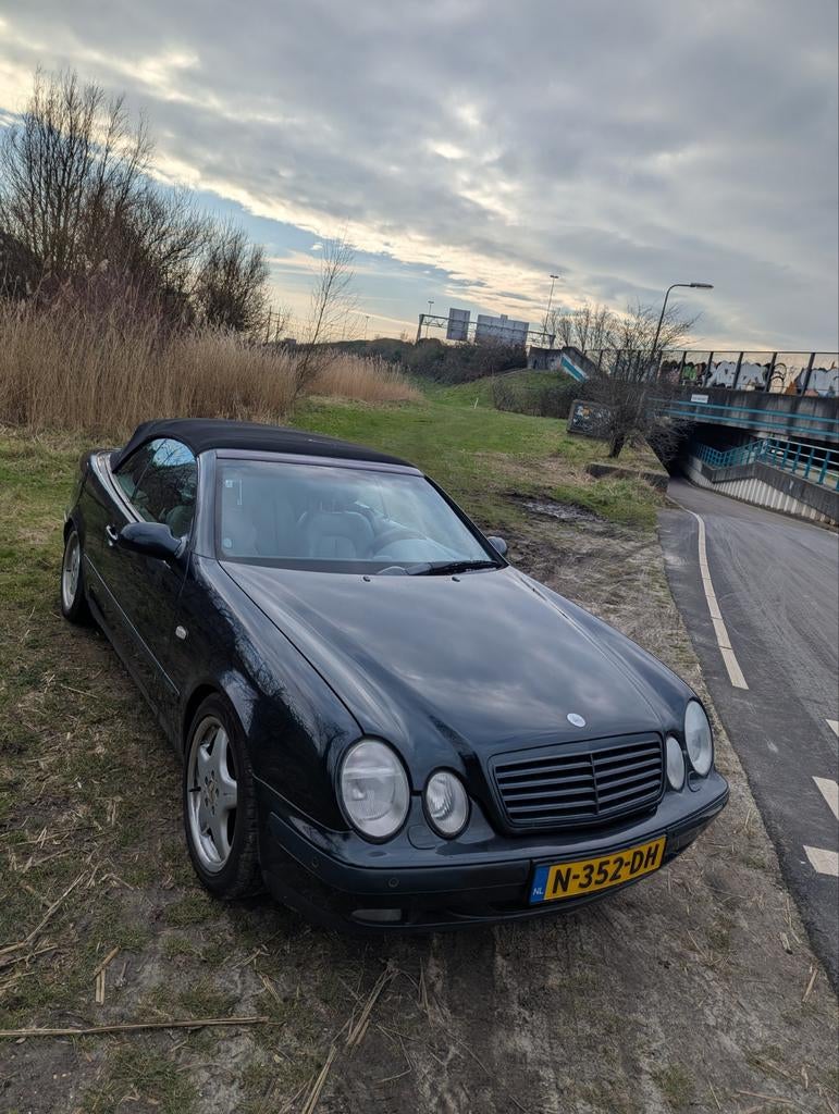Mercedes CLK-320 Cabrio Elegance 75300km✅, Automaat, Beige, 1595 kg, Cabriolet