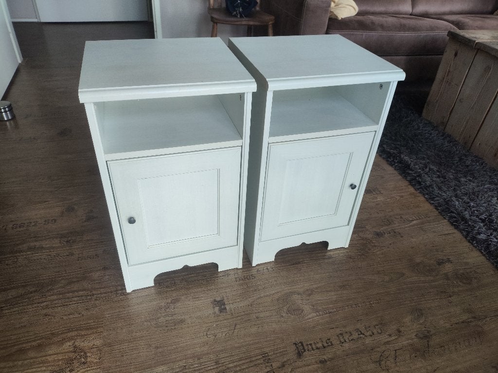 nachtkastjes, Huis en Inrichting, Slaapkamer | Nachtkastjes, Ophalen, Minder dan 45 cm, 55 tot 70 cm, Zo goed als nieuw