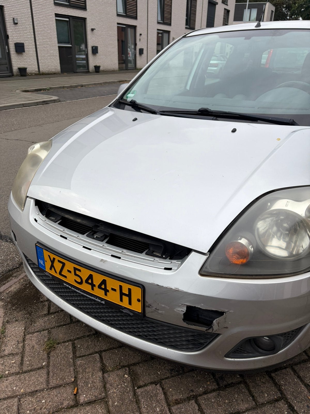 Ford Fiësta 1.4 16V 5DR AUT 2006 Grijs, 40 €/maand, 4 cilinders, Particulier, Fiësta