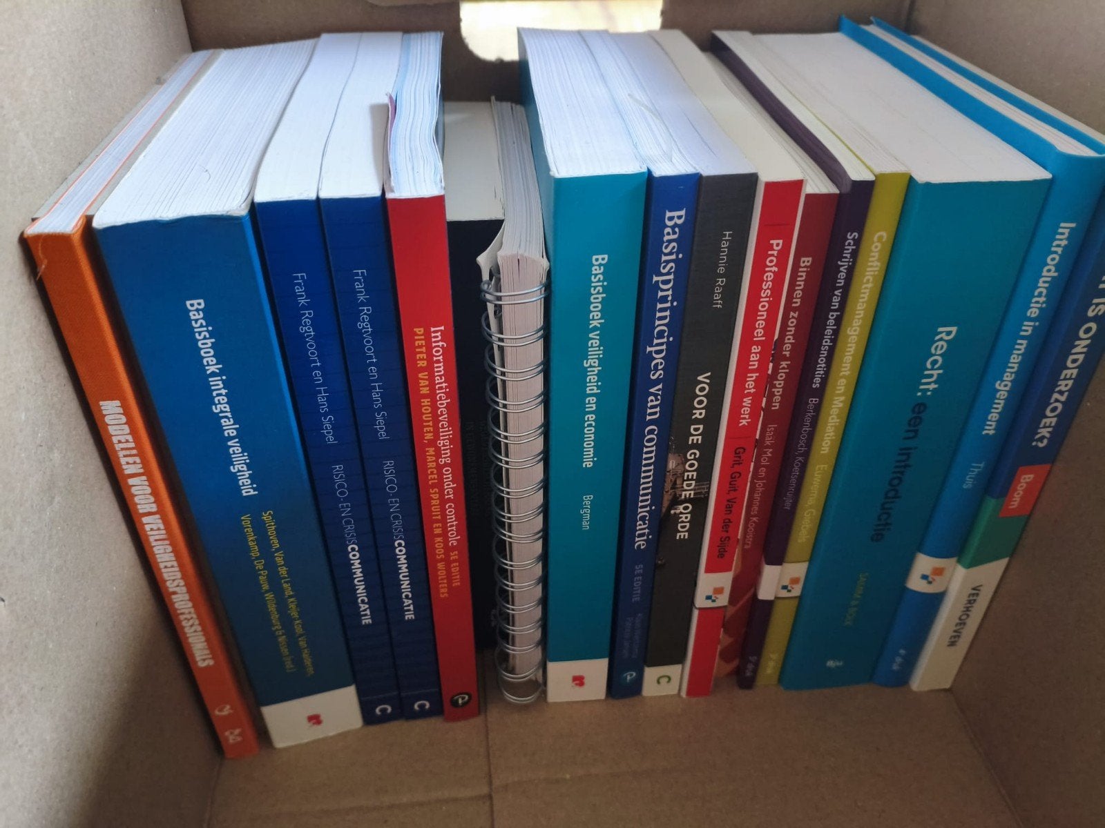 IVK boeken leerjaar 2023-2024 - Integrale Veiligheidskunde, Boeken, Studieboeken en Cursussen, Ophalen, Gamma, Zo goed als nieuw